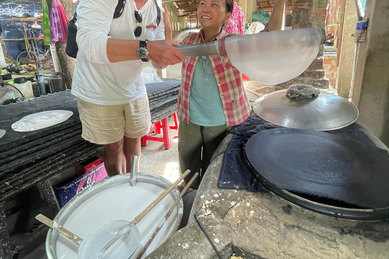 Hoi An: My Son Sanctuary Guided Tour with Lunch & Boat Trip Hoi an : My Son Sanctuary Guided tour. Lunch. boat trip