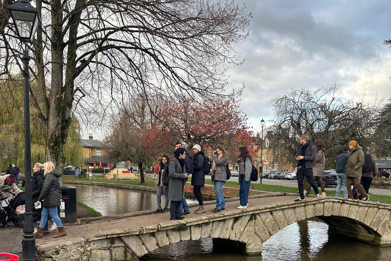 London: Cotswolds Villages & Castle Combe Small-Group Tour