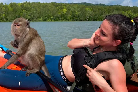 Ko Lanta: Private Mangrove Kayaking & Cave Exploration Tour