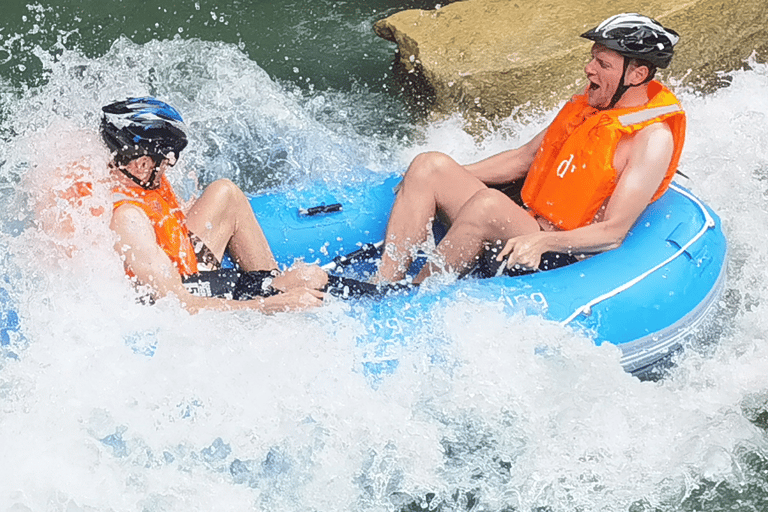 Luang Prabang: cascada de Kuang Si, tour de rafting en kayak1 km de kayak por el bosque, rafting, baño en Kuang Si y ecoturismo