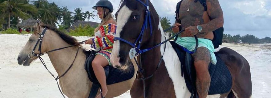 Aventure à cheval à Zanzibar le long de plages paradisiaques