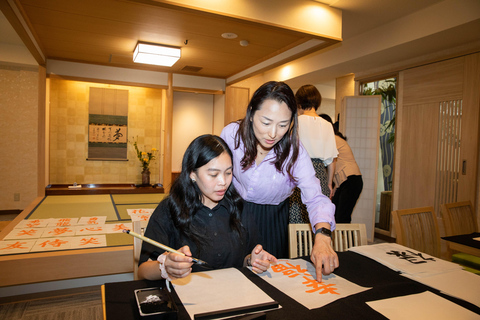Tokyo: Asakusa Calligraphy Workshop with Instructor