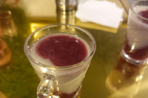 La Paz: Histórias da comida de rua e tour noturnoTour em grupo padrão – Grupo pequeno, experiência partilhada