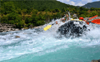 Vjosa Rafting Experiencia con traslado desde Durres - Hizvo