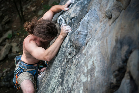 Escalada em Hattiban: Abraça a aventura