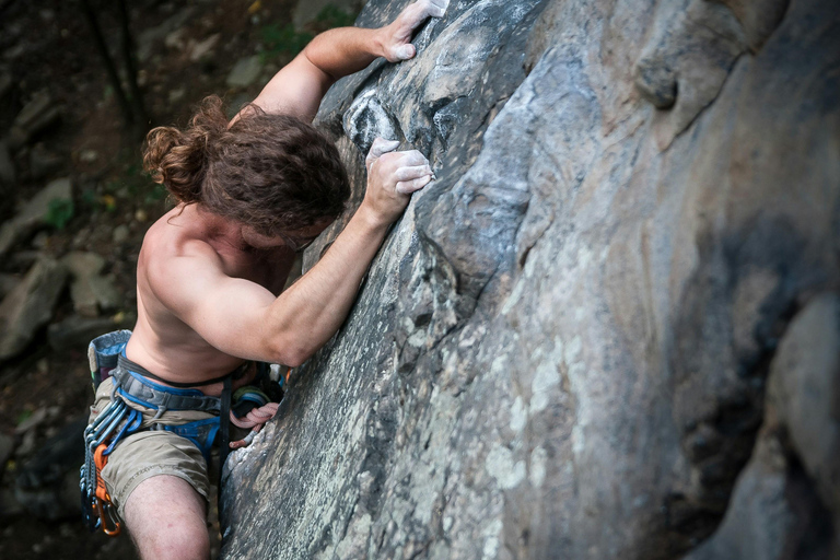 Escalada em Hattiban: Abraça a aventura