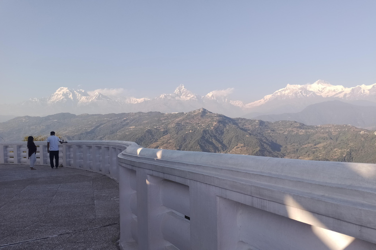 Passeio de meio dia pela cidade de Pokhara com motorista em carro particular