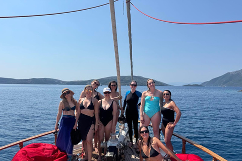 Sunset Cruise Athens Riviera – Half Day Swimming&BBQ onBoard