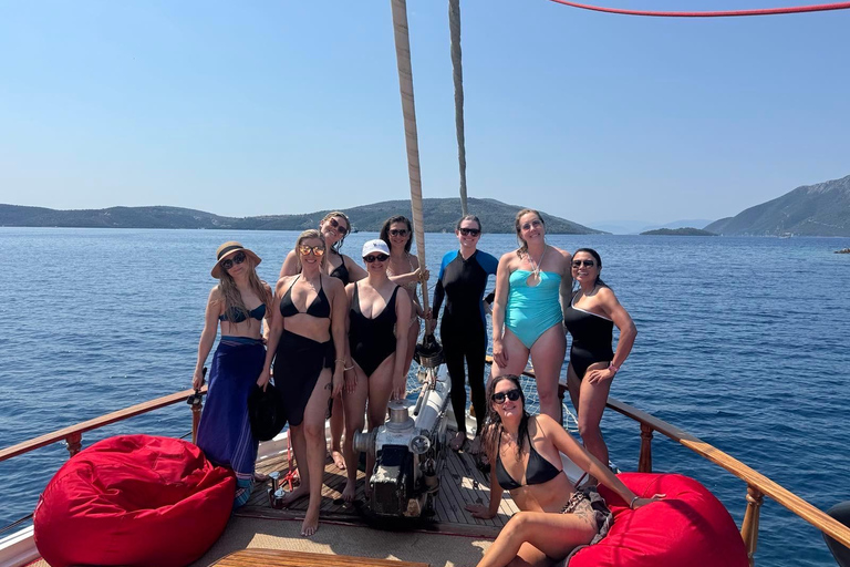 Sunset Cruise Athens Riviera – Half Day Swimming&BBQ onBoard