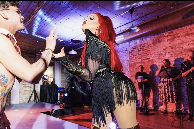 Savannah Comedy Drag Queen Bar Crawl Experience Private Queen VIP Tour