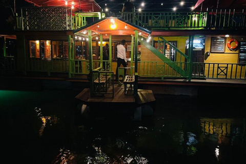 Montego Bay: Private Transportation to Houseboat Restaurant