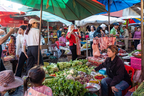 Siem Reap City Guided Tour by Tuk Tuk with Breakfast