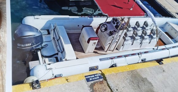 Benidorm: Private Boat Party with Champagne
