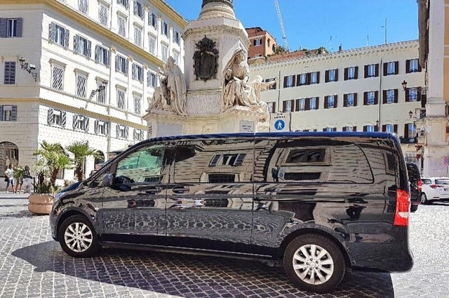 Rome: City Highlights Tour by Van with Hotel Pickup