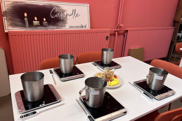 Utrecht: Candle-Making Workshop with Drinks and Snacks