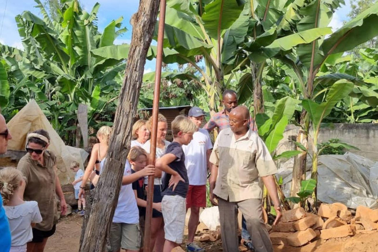 Arusha:Excursión al taller de cerámica De la Tierra al Arte