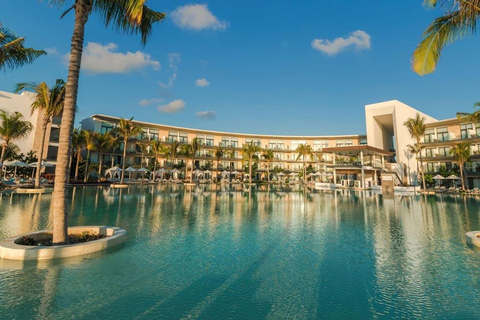 Privater Shuttle vom Flughafen CUN zum Haven Riviera Cancún