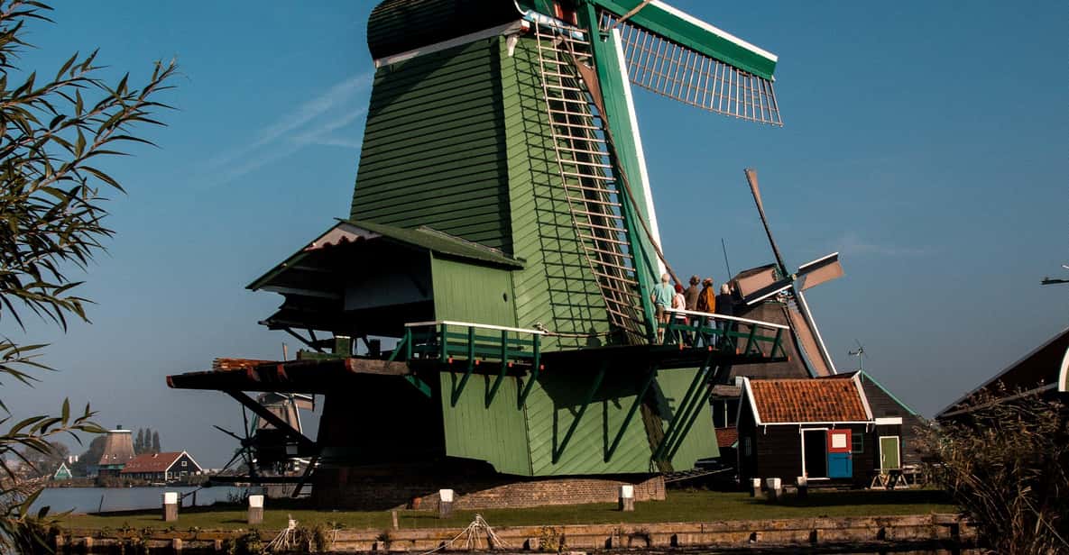 Afbeelding 9 van Amsterdam: Bustour Zaanse Schans, Edam, Volendam & Marken