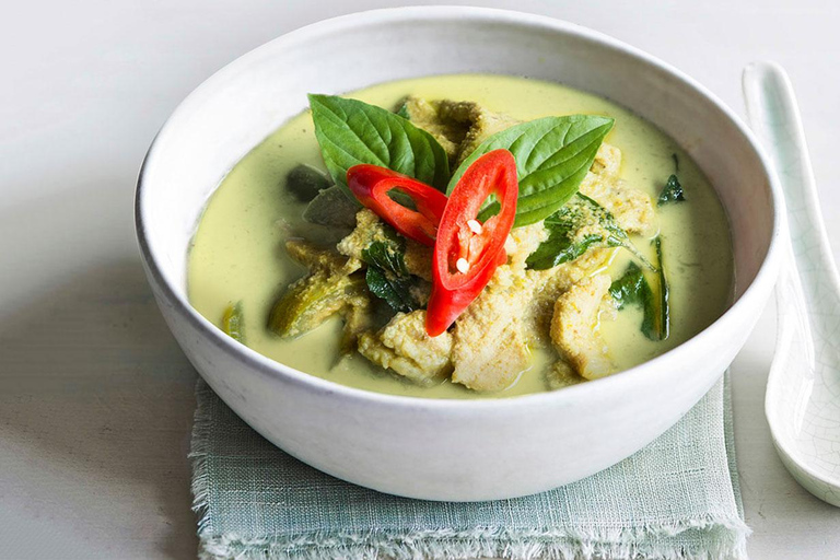 Aula de culinária tailandesa de meio dia em Ao Nang, Krabi