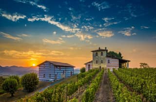 Mailand: Tagestour zum Weingut Franciacorta und Bergamo mit Mittagessen