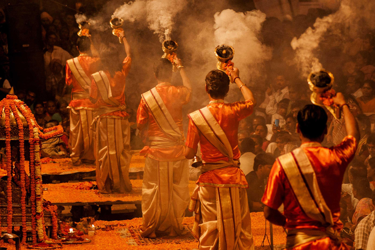 Varanasi: Boat Ride, Walking Tour, and Vegetarian Lunch Tour guide only