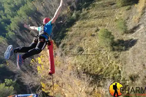 Puenting Alcoi: 3-Second Free Fall with triple security