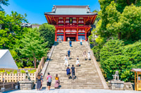 Kamakura through time (hiking, writing Sutras..) - Housity