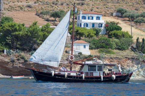 Athens Riviera:Premium Morning Cruise with Onboard Greek BBQ