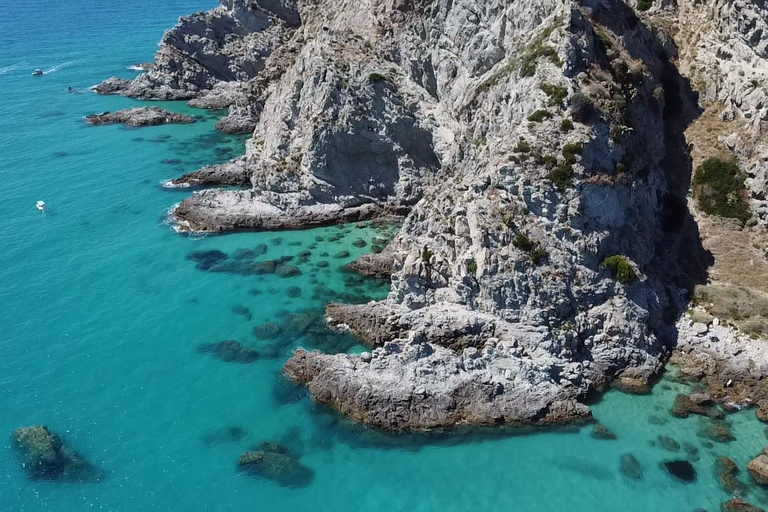 Tropea: Essence of the Coast of the Gods Boat Tour Max. 12 people