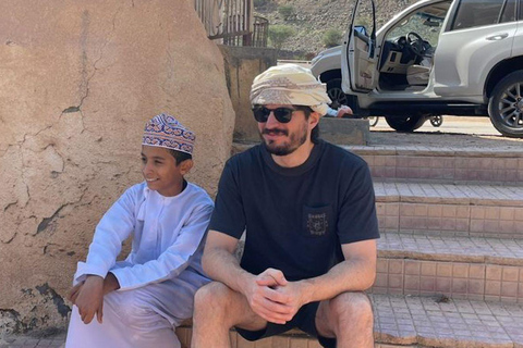 Wadi Ghul Adventure Hike, Misfat Al Abriyeen Tour & Lunch