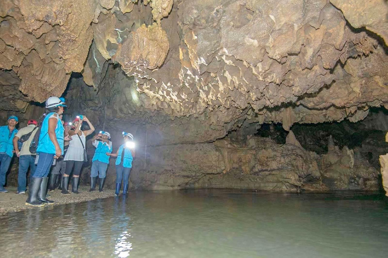 Tarapoto's Hidden Abyss - Exploring the Palestine Cave