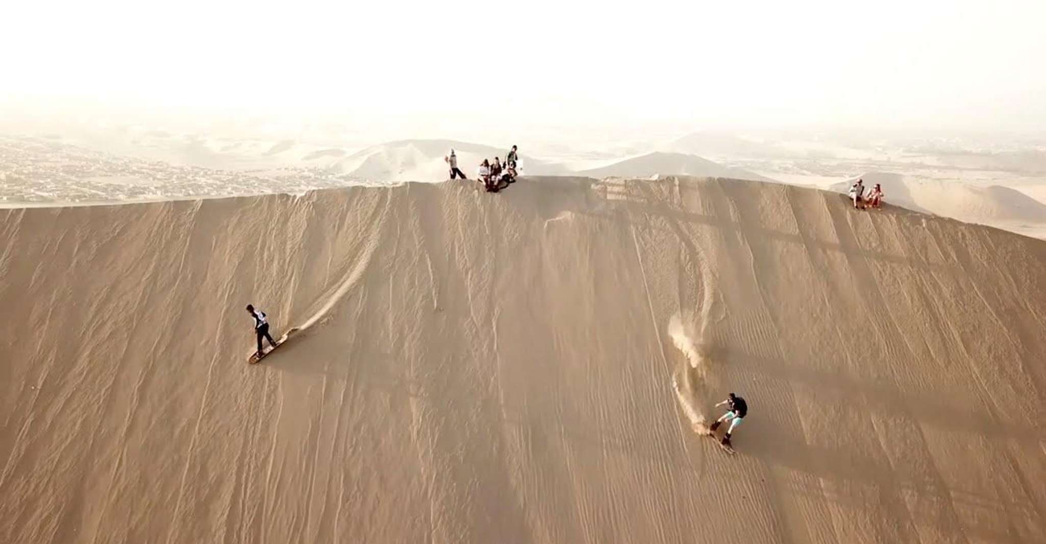 Huacachina, Sunset + Sandboard and Buggy in the Dunes yakınlarında yapılacak şeyler - Hizvo