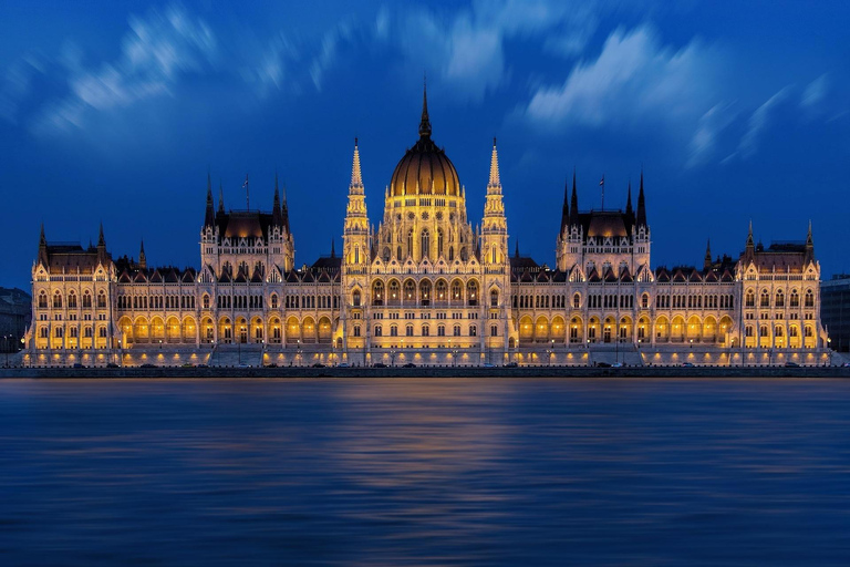 Vienna: Bratislava &amp; Budapest: Two Capitals in One Day TourPrivate Tour