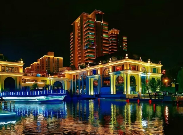 Beijing Liangma River Night Experience with Cruise/Kayaking