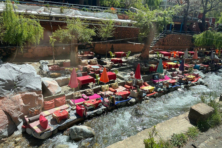 Marrakech: Escursione di un giorno alla Valle di Ourika e alla Cascata di Setti Fatma