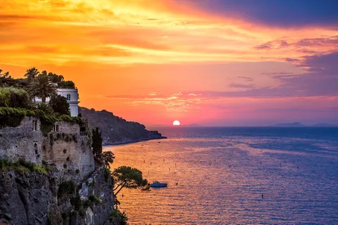 Sorrento: Vandretur i solnedgangen med limoncello-smaking