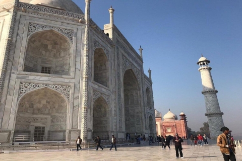 Agra: Reserva una visita guiada privada al Taj MahalGuía del Taj Mahal en japonés