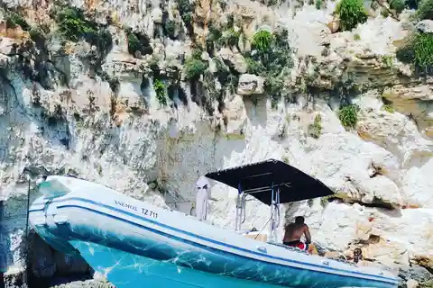 Zakynthos : island half circle boat tour