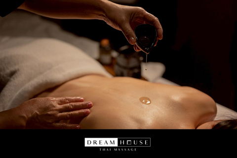 Bangkok: Dream House Thai Massage near Emquartier Aroma Oil Massage (60 mins)