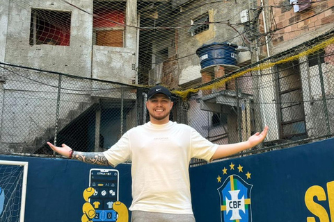 Rio de Janeiro: Tour pelas favelas com a FIFA Street Court