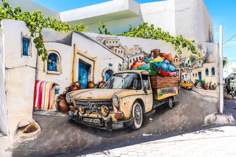 Djerbahood Made Easy: 2 Hours to Stroll Around - Shuttle Included Djerbahood Made Easy: 2 Hours to Stroll - Shuttle Included