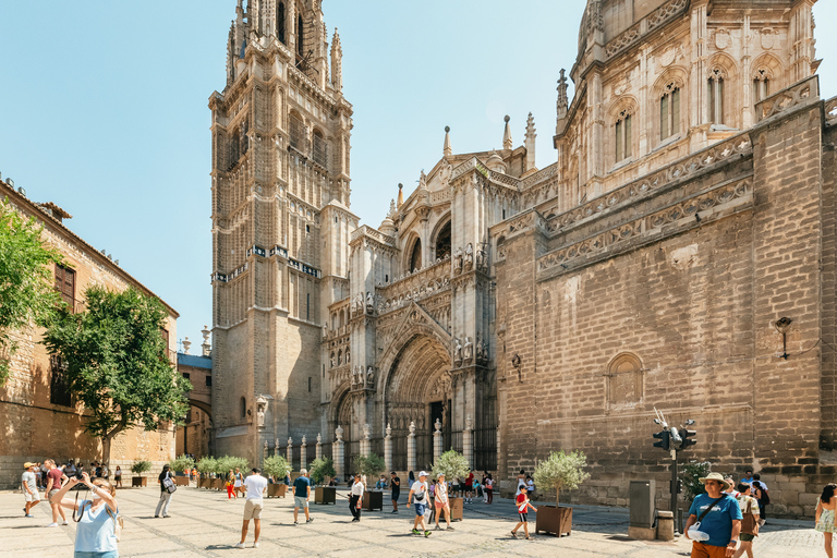 Depuis Madrid : Excursion guidée d'une journée à Tolède en busExcursion standard avec guide