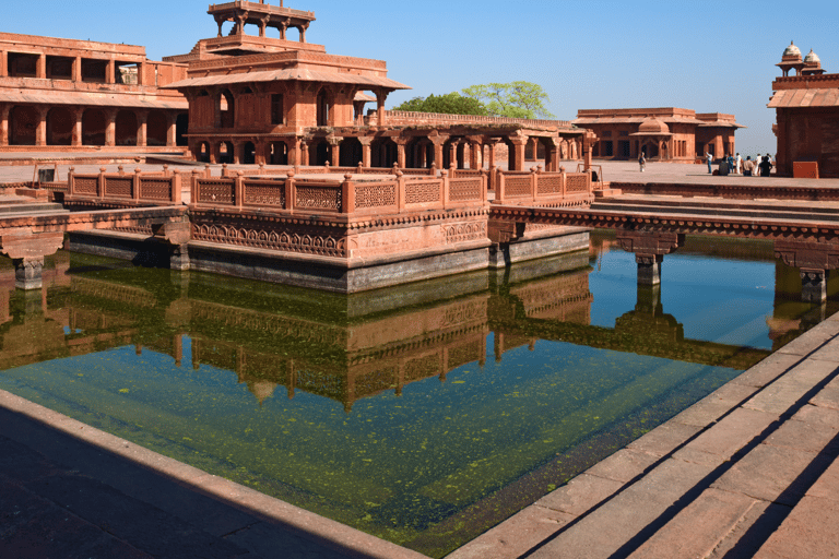 Jaipur do Agry przez abhaneri i Fatehpur Sikri taksówką w jedną stronę