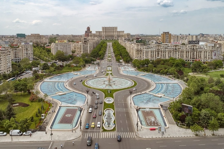 Bucarest: jeu et visite d'exploration de joyaux cachés de la vieille villeJeu de la ville de Bucarest : secrets de la vieille ville et joyaux cachés