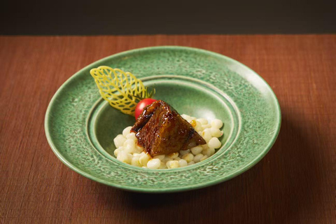 Nanjing：Six Dynasties Imperial Banquet with Show Ticket Row 3 Only Meal