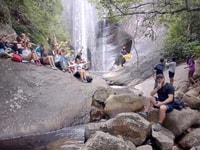 Sentiero che va da Haputele a Bambarkanda cascate d'acqua - Hizvo