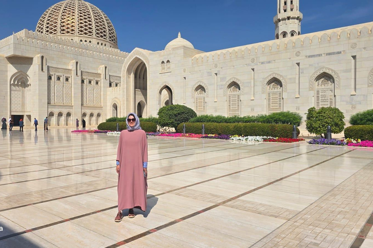 Oman Full-Day Tour: Muscat, Wadi & Wahiba Sand Desert Sunset