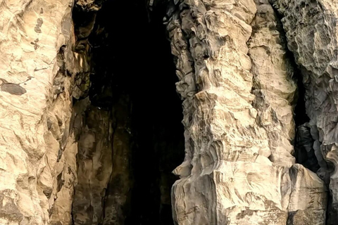 São Miguel: Sunset Boat Tour – Golden Light, Cliffs & Caves