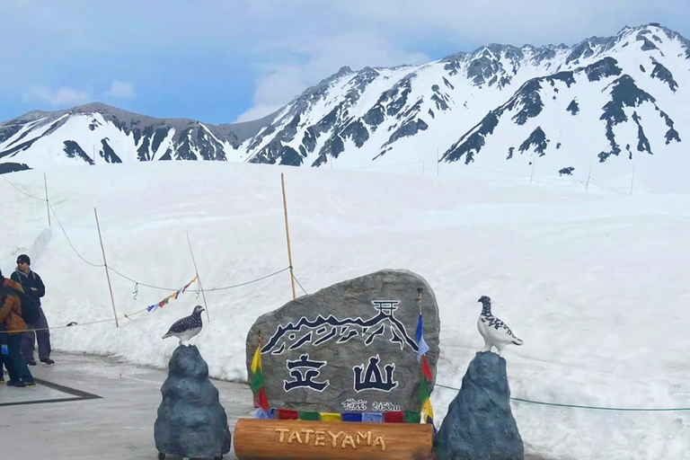 Two-Day Kamikochi & Tateyama Kurobe Snow Corridor Tour