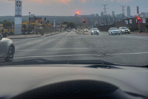 Johannesburgo: tour nocturno con bebida opcional en la azoteaJohannesburgo: tour nocturno con bebida opcional en una azotea